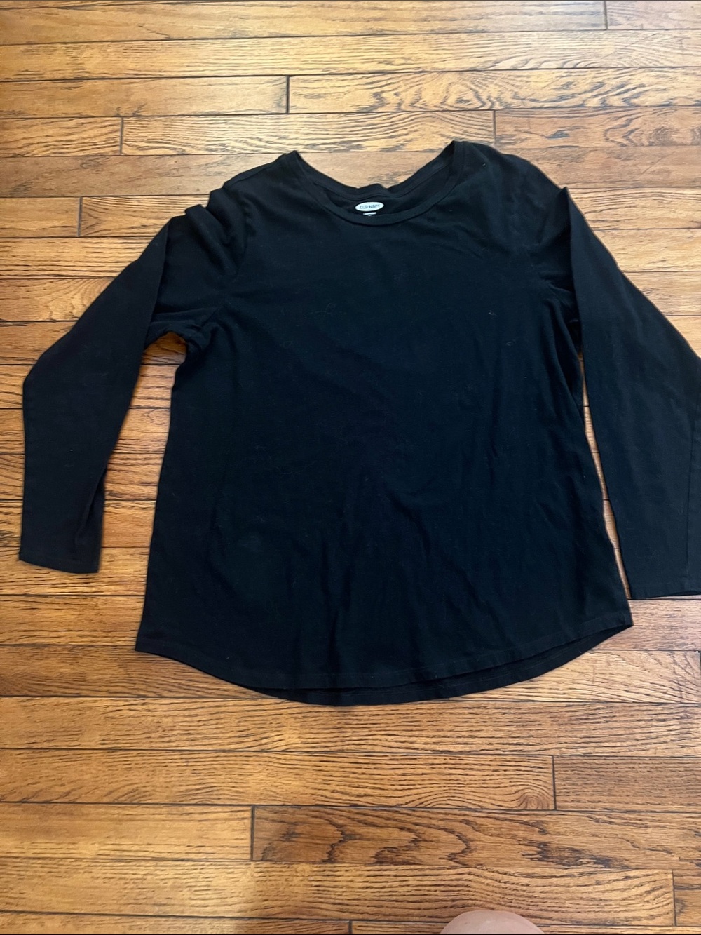 Old Navy Black Long Sleeve Crewneck Tee